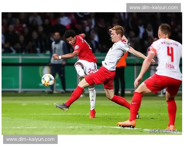 索肖vs朗斯：法甲赛场上的恩怨情仇与绿茵逐梦